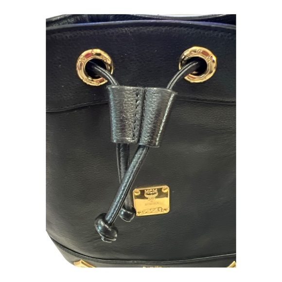 MCM EUC Vintage Drawstring Bucket Bag Black Gold Hardware Leather Crossbody - Picture 15 of 16
